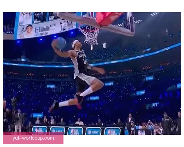 卡特布莱恩特首轮45.6分闪耀